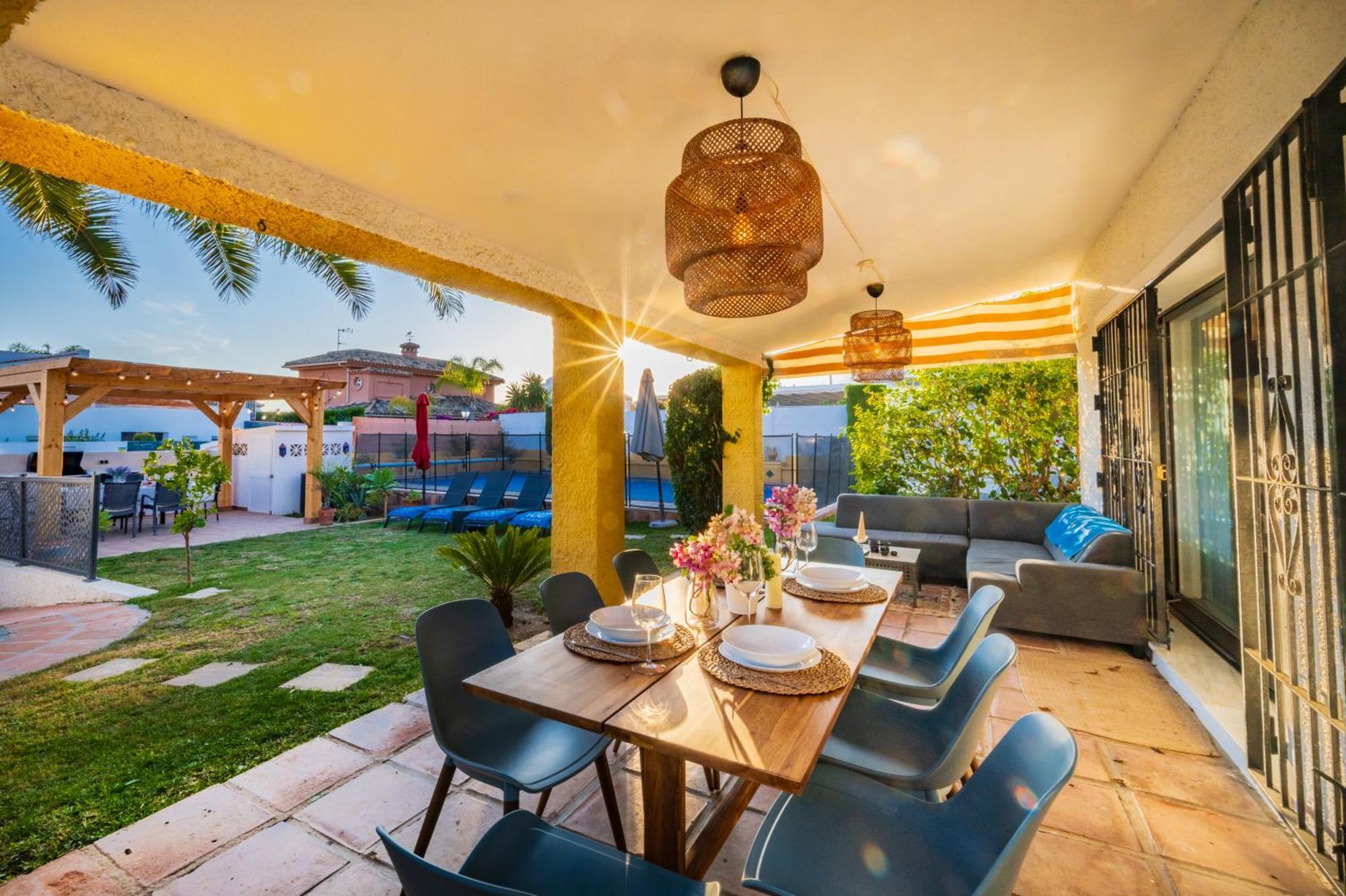 Typical Beach House Las Chapas Playa With Heated Pool Marbella Ngoại thất bức ảnh