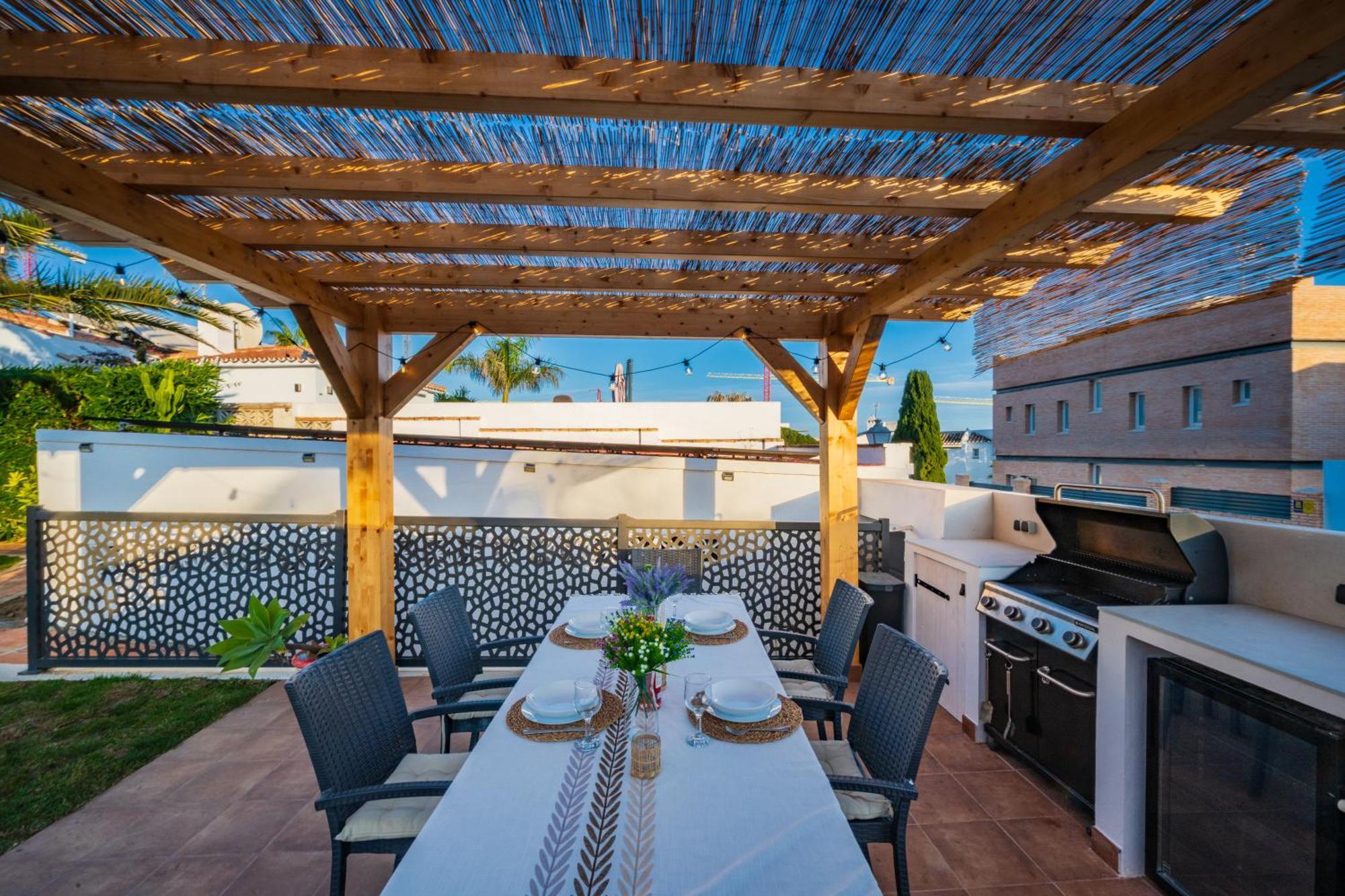 Typical Beach House Las Chapas Playa With Heated Pool Marbella Ngoại thất bức ảnh