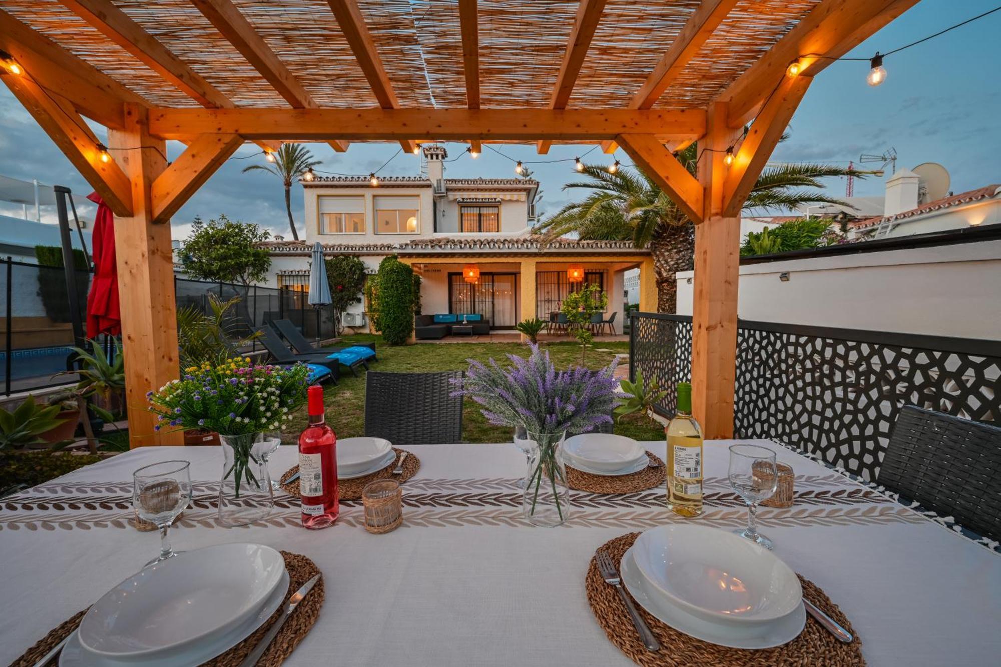 Typical Beach House Las Chapas Playa With Heated Pool Marbella Ngoại thất bức ảnh